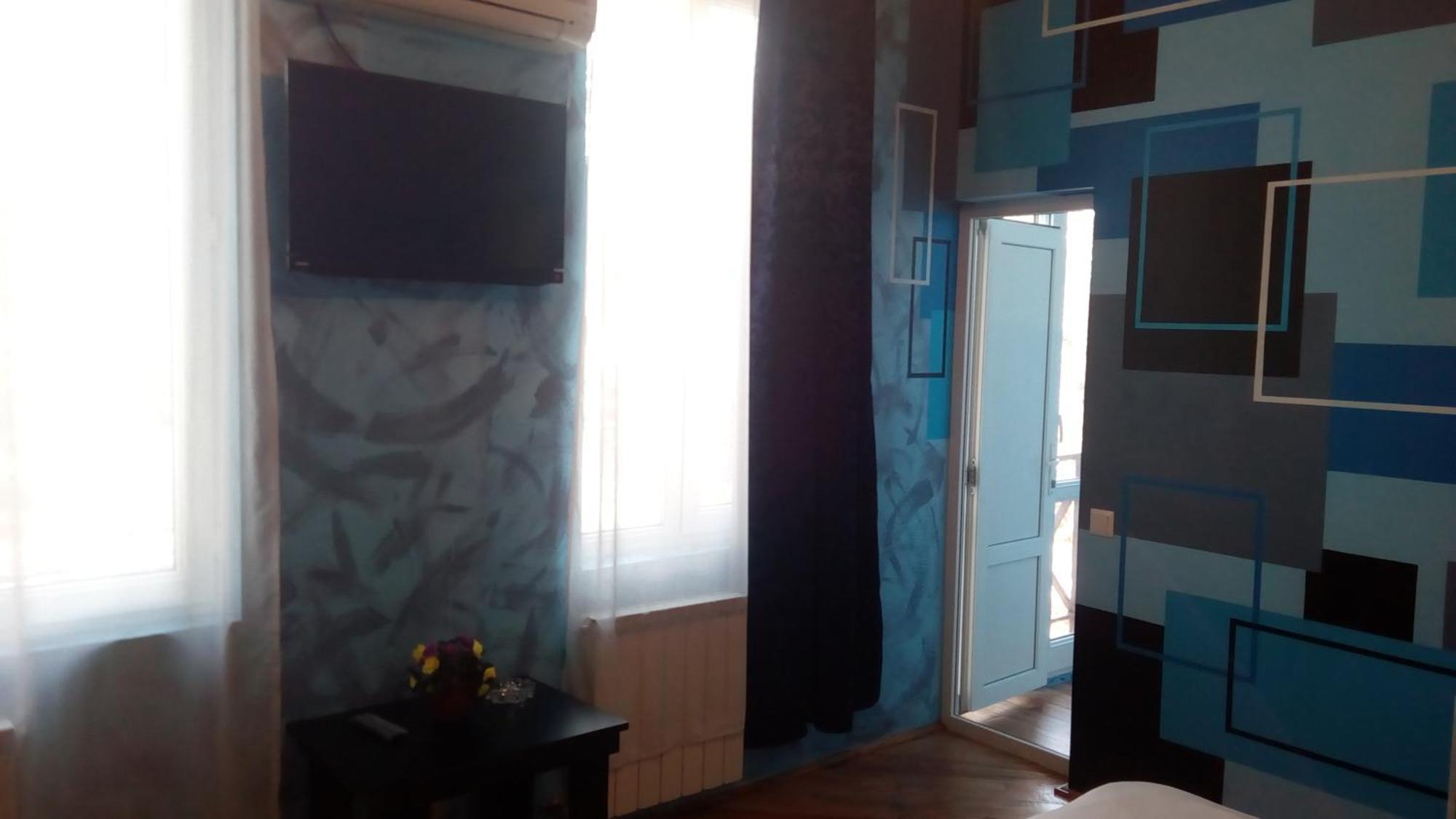 Hotel Isani Τυφλίδα Δωμάτιο φωτογραφία