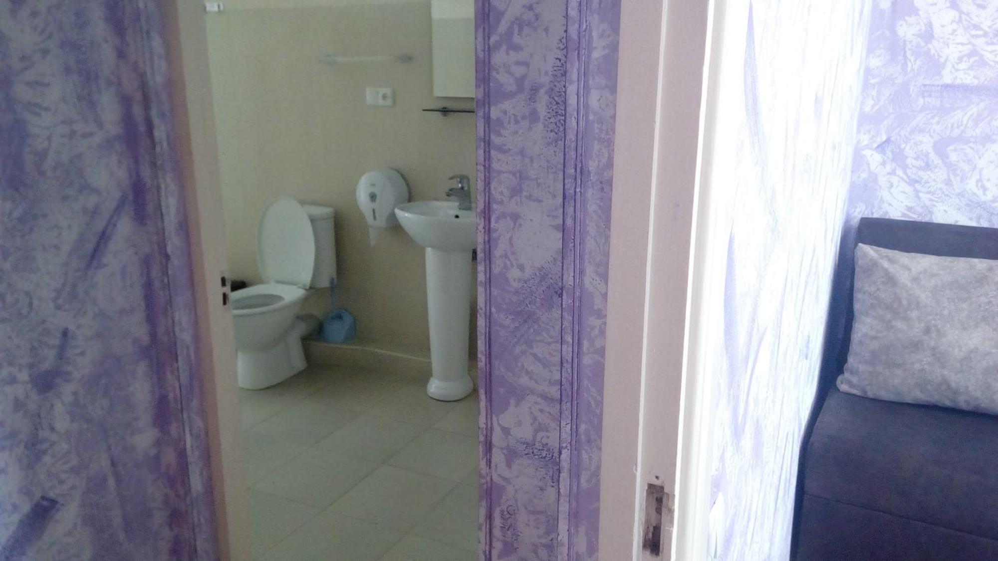 Hotel Isani Τυφλίδα Δωμάτιο φωτογραφία